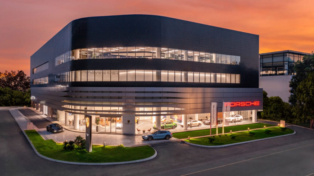 gara sửa chữa xe Porsche uy tín tại Việt Nam