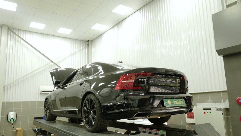Dịch vụ bảo dưỡng và sửa chữa các dòng xe thương hiệu Volvo tại Topcar-tuning