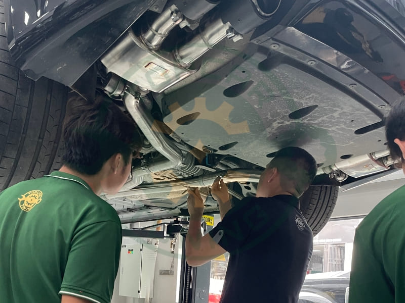 nâng cấp hệ thống xả cho Maserati Quattroporte