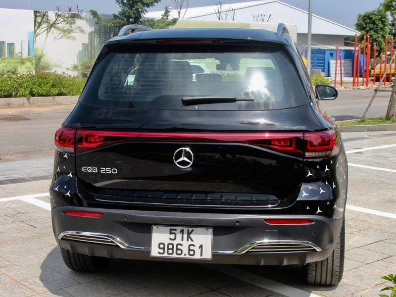Mercedes EQB