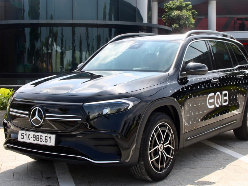 Mercedes EQB